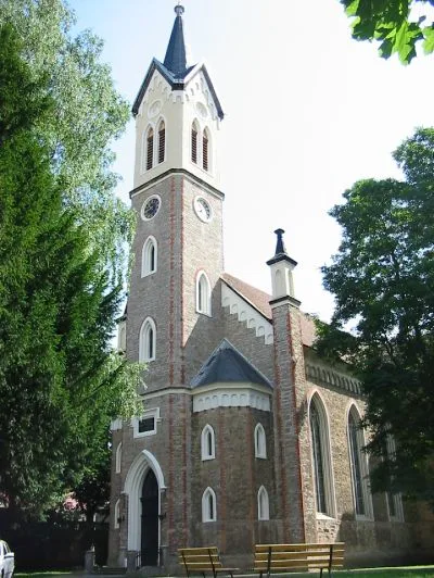 Die Kirche in Roßlau, Außenansicht.